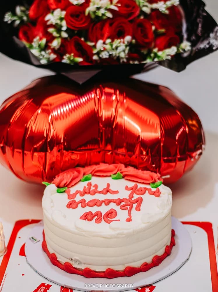 'Will You Marry Me?' Cake & Red Roses